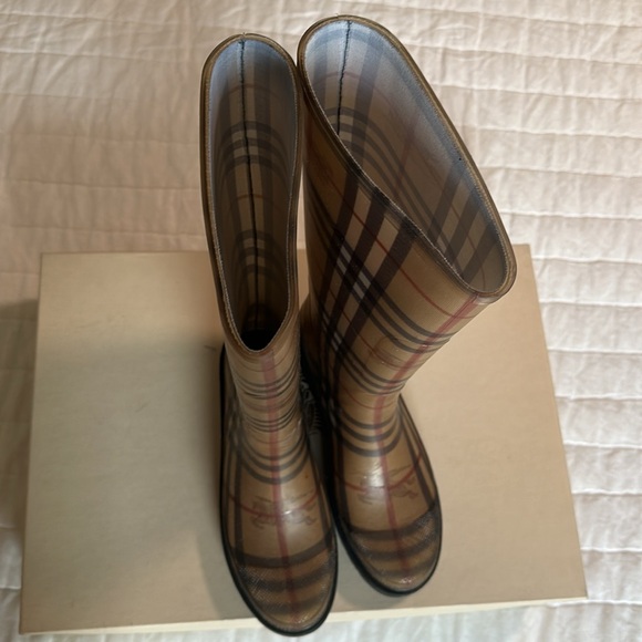 Rain boots Burberry - Picture 3 of 5